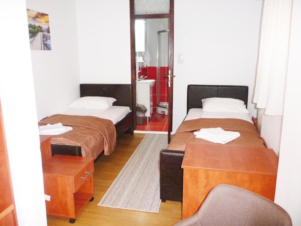 Sobe Rooms Aleksandar Nis Bagian luar foto
